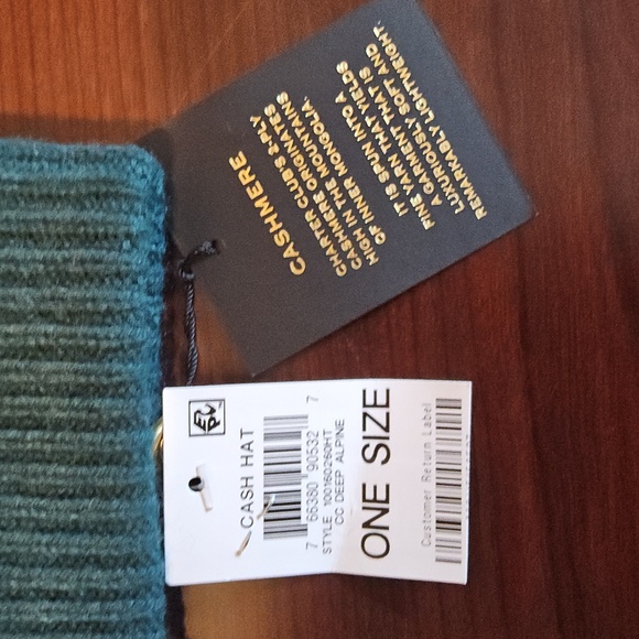 Unisex Charter Club Beanie one size - Picture 3 of 3